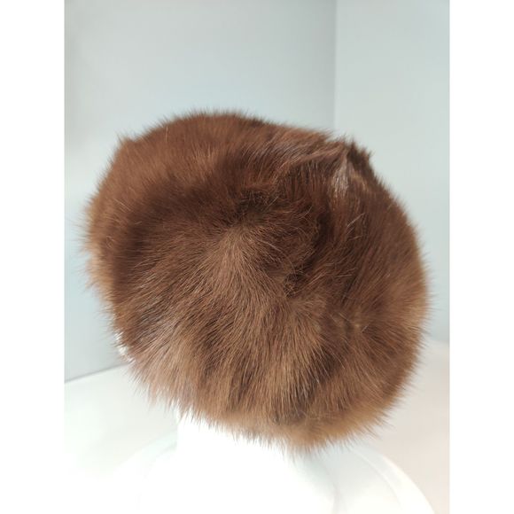 Beautiful Beige/Light Brown Mink Fur Hat from Canada 21.25\
